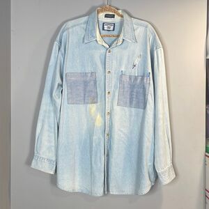 🦅Vintage 🦅 Lee Chambray Embroidered Button Down
